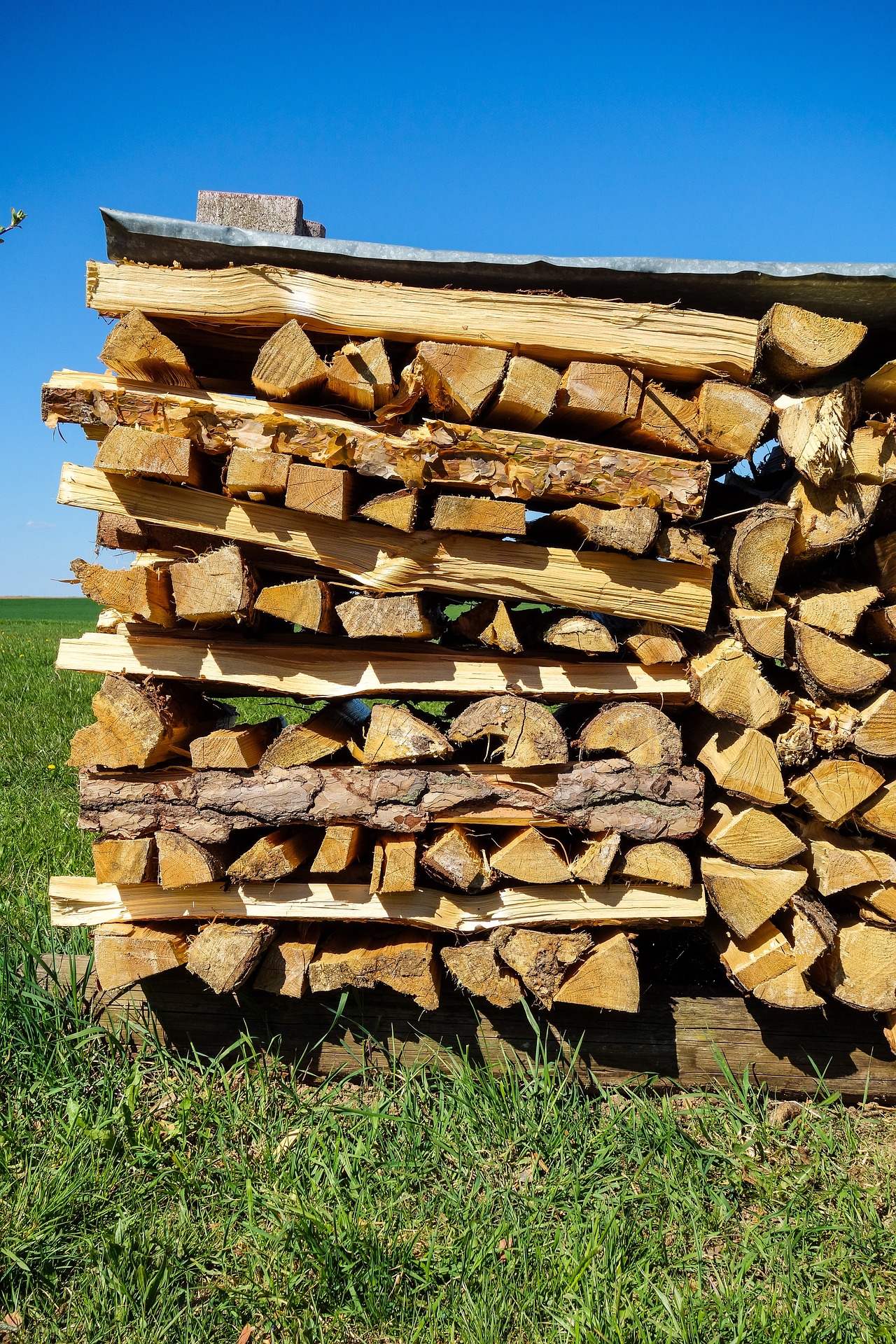 pile of wood gef517c4ff 1920 - Wärmepumpen